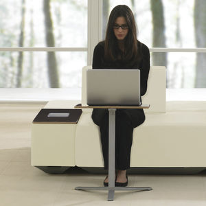 moderner Computertisch / Holz / rund / quadratisch