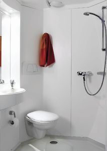 modernes Badezimmer / Fertig