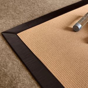 moderner Teppich / Streifenmuster / uni / Baumwolle
