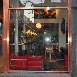 Vertikalschiebefenster / zum Schieben / Stahl / Edelstahl