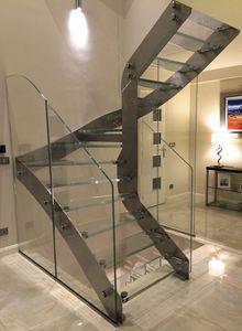 Halbgewendelte-Treppe / Edelstahlgestell / Glasstufen / ohne Setzstufe