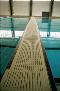 Bewegliche Beckenabtrennung / für öffentliches Schwimmbad / Quer