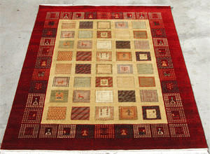 traditioneller Teppich / aus Wolle / Motive / Geometrische Motive