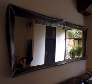 wandmontierter Spiegel / hängend / Wohnzimmer / Industriestil