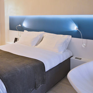 moderne Wandleuchte / aus Polycarbonat / LED / zum Lesen