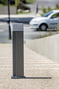 Sicherheits-Poller / Aluminium / aus Gusseisen / versetzbar