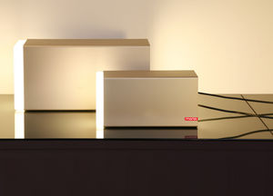 Tischlampe / modern / Aluminium / Kunststoff
