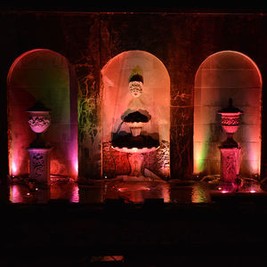 Geschweift-Scheinwerfer / LED / überflutbar / für Springbrunnen