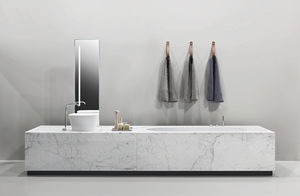 Badewanne aus Corian® / Marmor / Holz / Glas