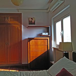 moderner Chiffonnier / aus Nussbaum / aus Buche