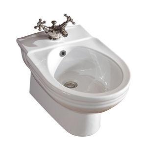 hängendes Bidet / Porzellan