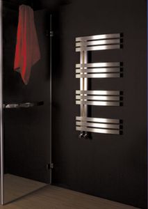 Heißwasser-Heizkörper / Edelstahl / modern / Badezimmer