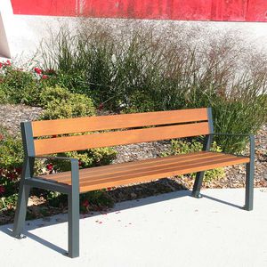 Parkbank / modern / aus Eiche / Stahl