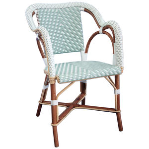 klassischer Sessel / aus Rattan