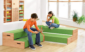 moderne Bank / Holz / für Kinder