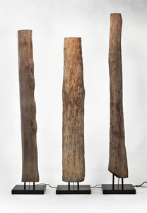 Stehlampe / originelles Design / für Innenbereich / Holz