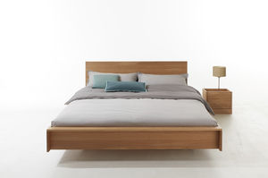 Doppelbett / modern / Kopfteil / mit Licht
