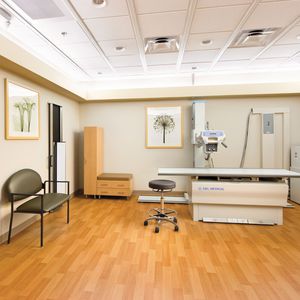 Leder-Arbeitshocker / Metall / für Gesundheitseinrichtungen / verstellbar