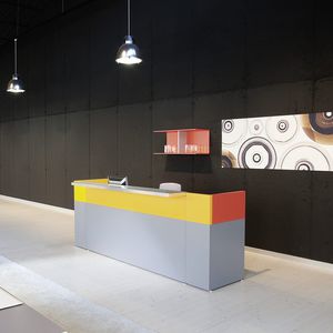 Empfangstheke für Eckeinbau / modulierbar / Laminat / Aluminium
