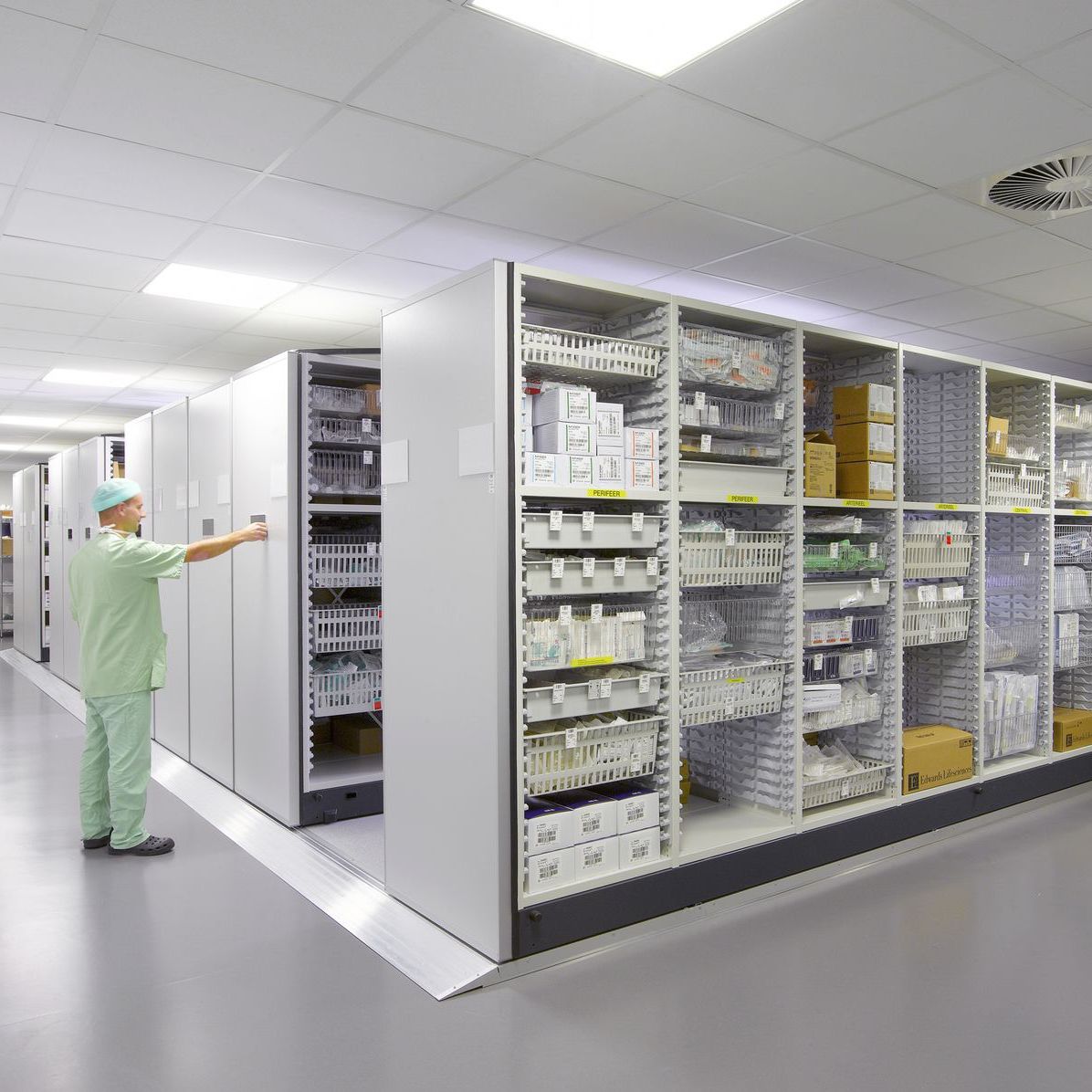 Verschieberegal für Lagerung - COMPACTUS XTR® - Bruynzeel Storage ...