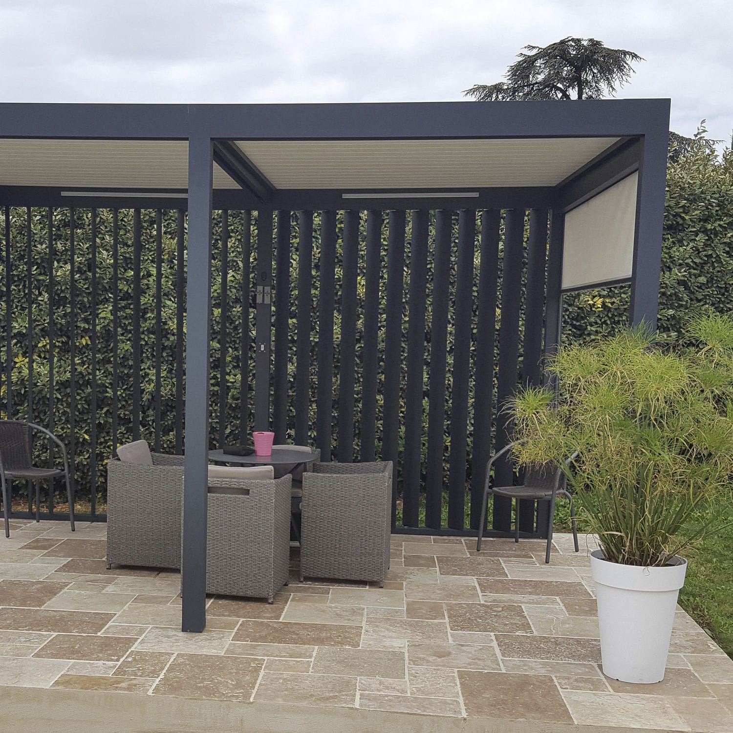 Selbsttragende Pergola - SUN PROTECT - AXIUM solutions aluminium