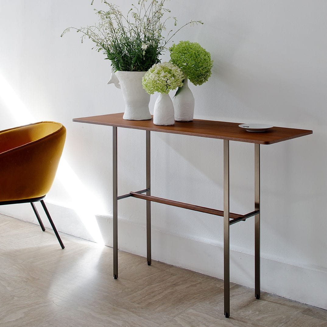 Moderner Konsolentisch - SISTERS - Coedition - aus Eiche / aus Nussbaum