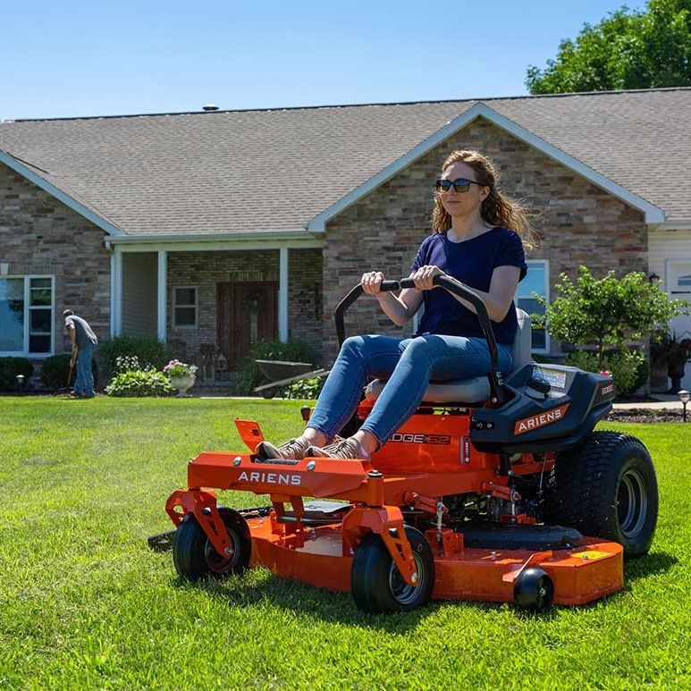 ZeroturnRasenmäher EDGE 34 KOHLER ARIENS elektrisch