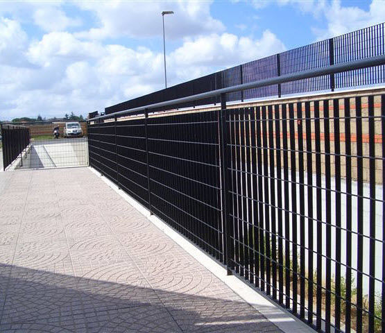 Gitterrosten-Zaun - CLASSIC : APOLLO 3 - Libra Industriale - verzinkter