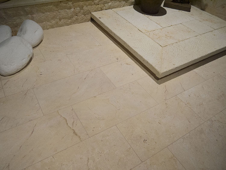 Innenraum-Fliesen - STONE SATRES - Akrolithos S.A. - für Böden / Wand