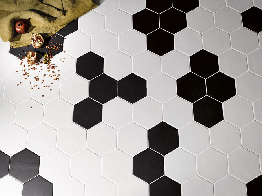 Sechseckige Fliese / Wand - Valmori Ceramica Design - Keramik / weiß / grau