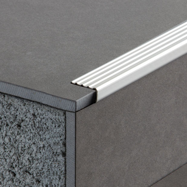 Edelstahl-Abschlussprofil - EUROSTEP 215S - Euroshrink - für Fliesen