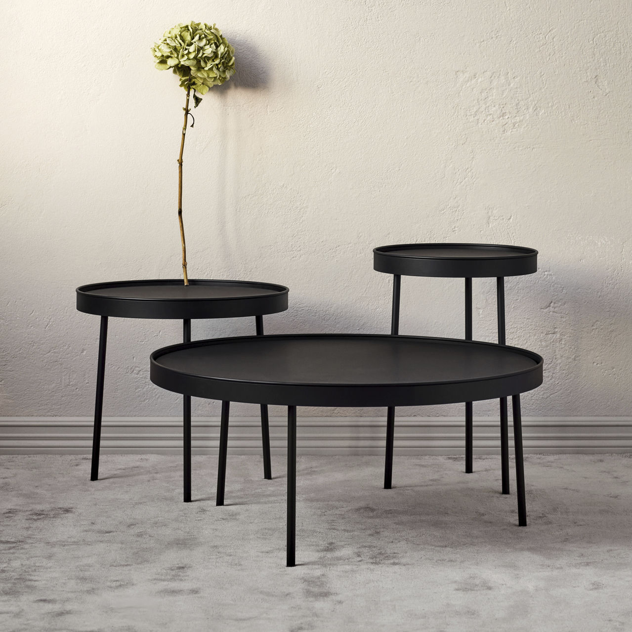 Moderner Couchtisch - STILK - Northern - Stahl / rund / Innenraum