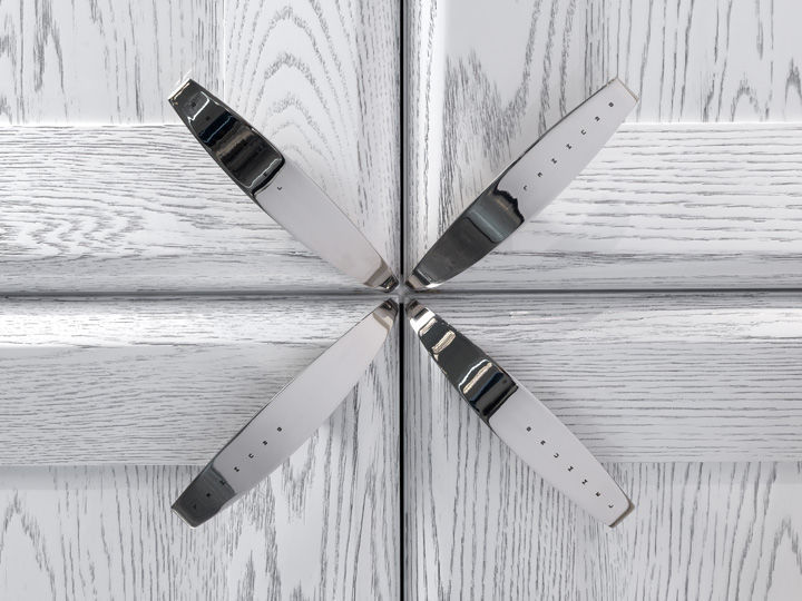 Moderne Küche - DOLCE VITA - BRUMMEL - Massivholz / lackiertes Holz