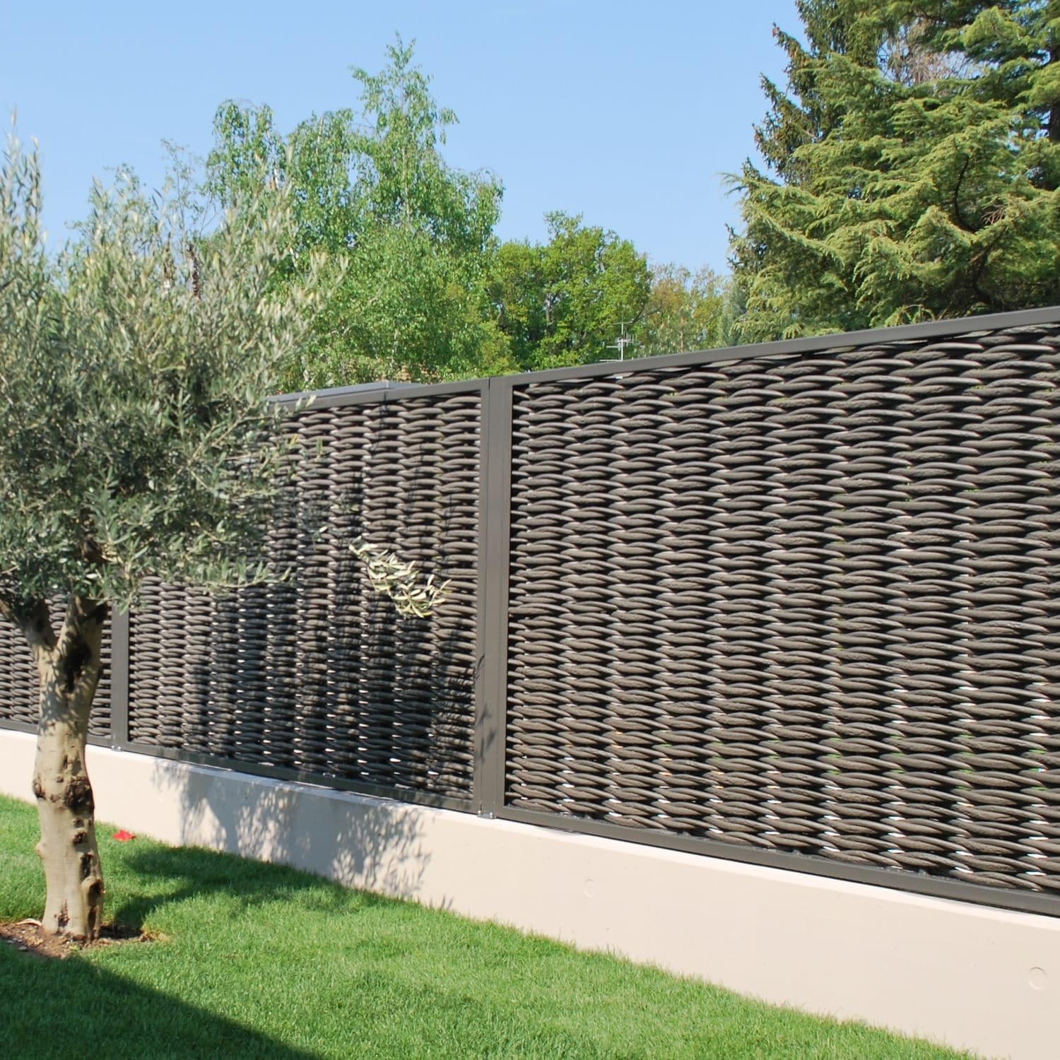 Plattenzaun WOODSCAPE PANEL FOREST AVENUE Garten / Metall