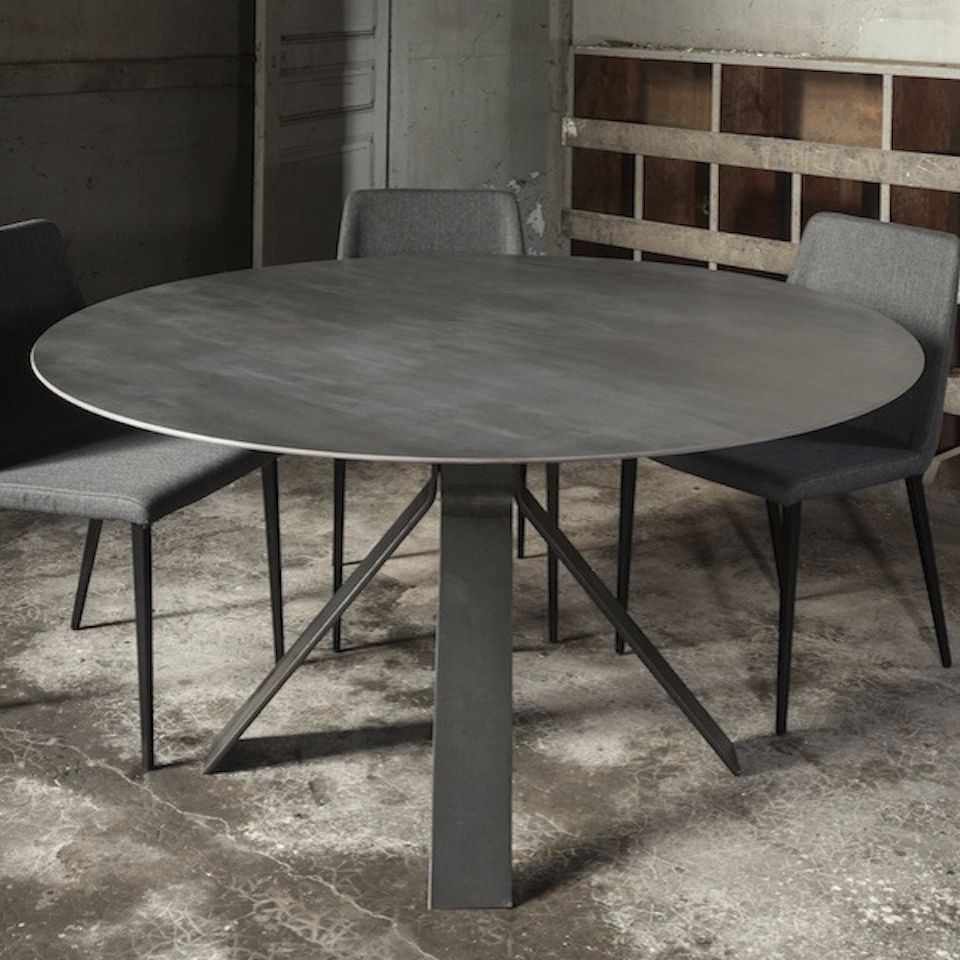 Moderner Esstisch - VITTORIA - TRISS - Stahl / Keramik / Beton