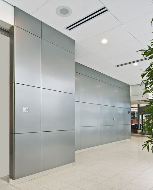 Metall-Wandverkleidung - Gordon - für Tertiärsektor / glatt / Platten