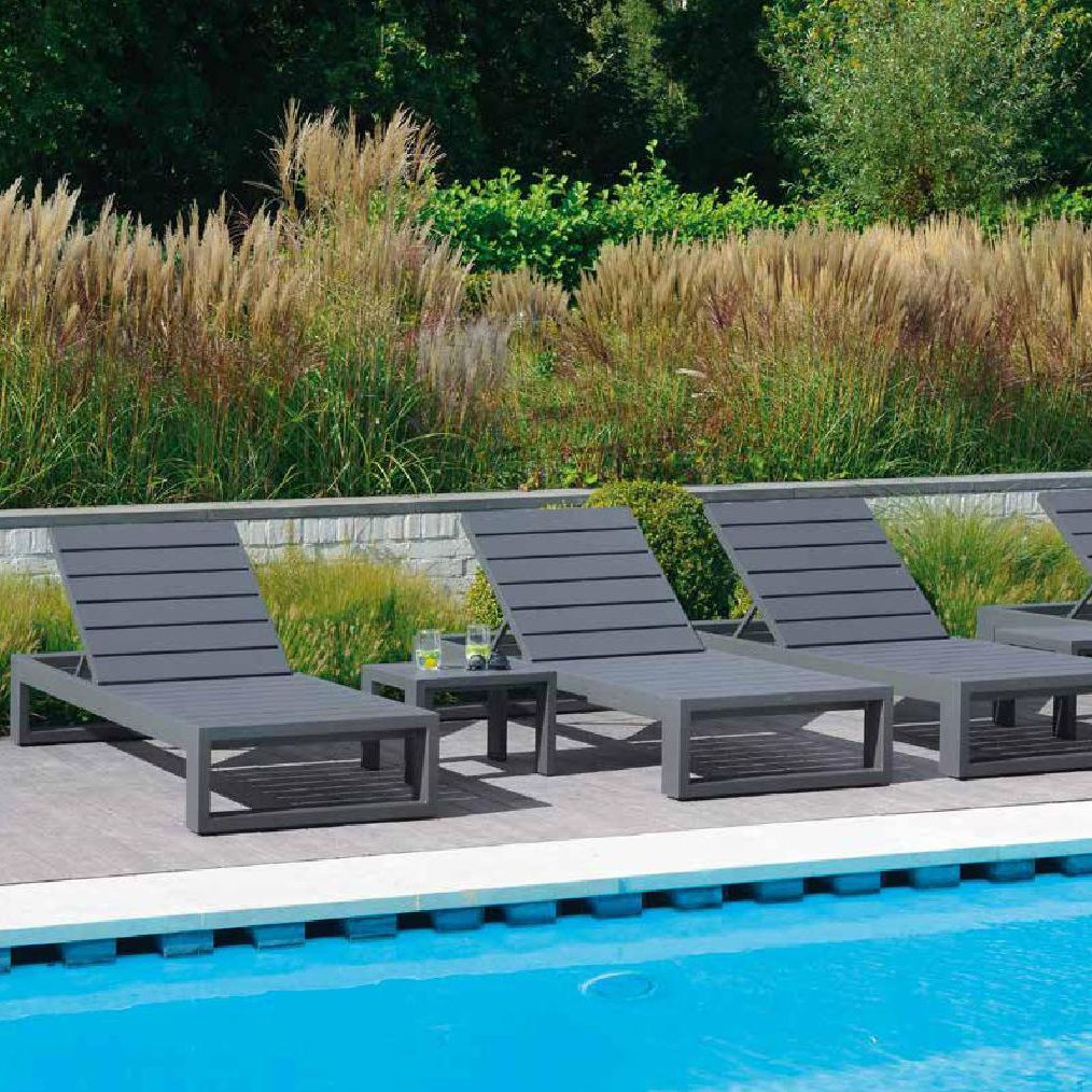 Moderne Sonnenliege VITORIA BOREK Parasols Outdoorfurniture 