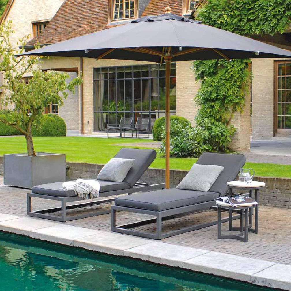 Moderne Sonnenliege CALCARA BOREK parasols outdoorfurniture
