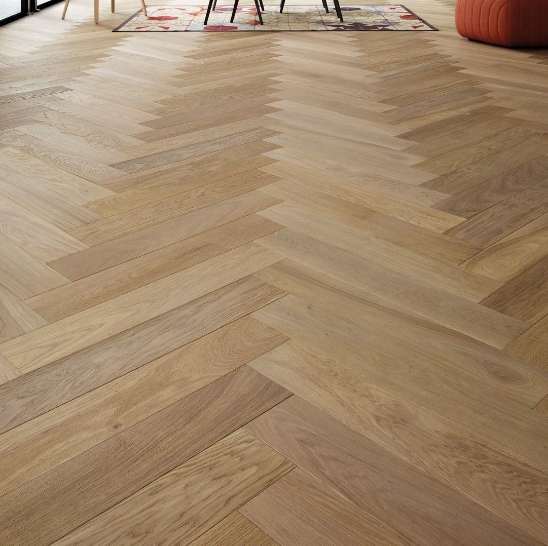 Mehrschichtparkett JASMIN DESIGN PARQUET massiv / Eiche / Fischgrät