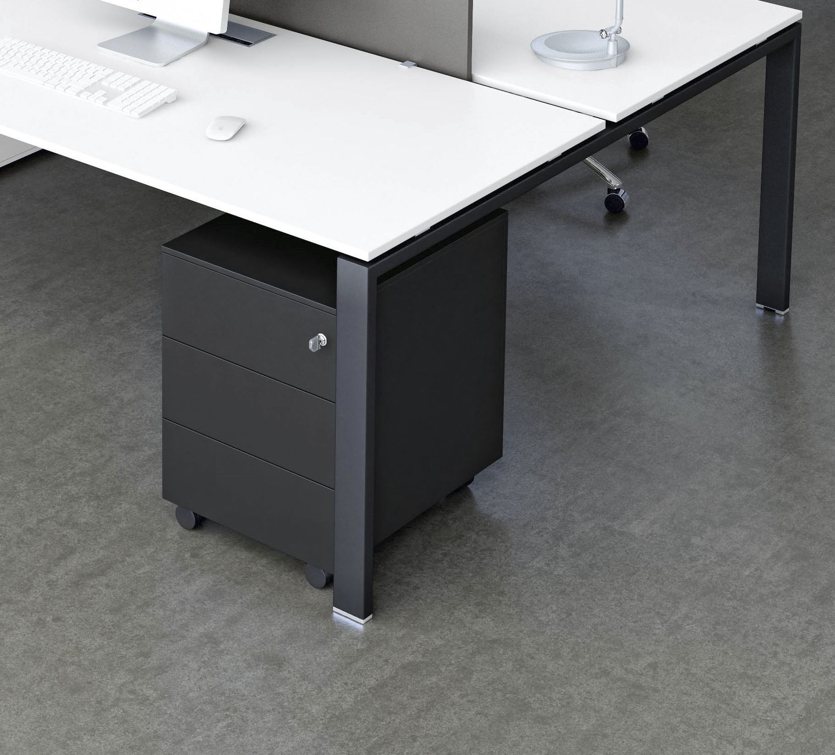 Niedriger Aktenschrank - Bralco - Holz / mit Flügeltüren / mit Schubladen