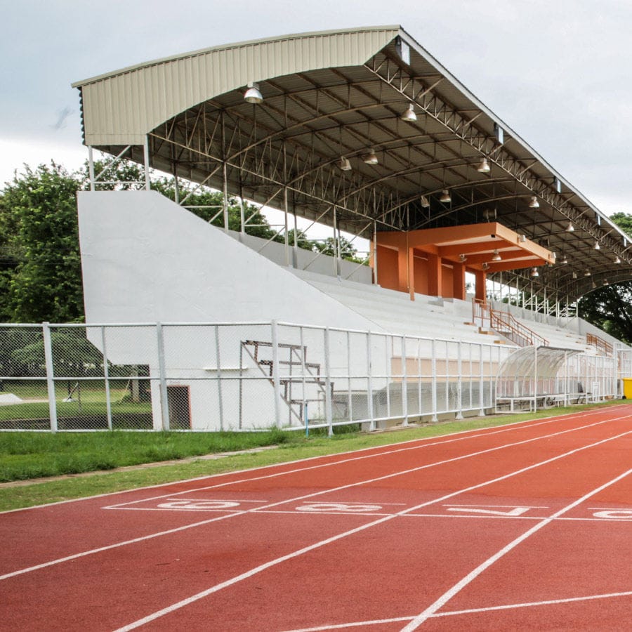 Manueller Ton-Zielwerfer – Verstellbarer Winkel (5–35°), Wirft Bis 70 M, Für Sportplätze, Parks & Training