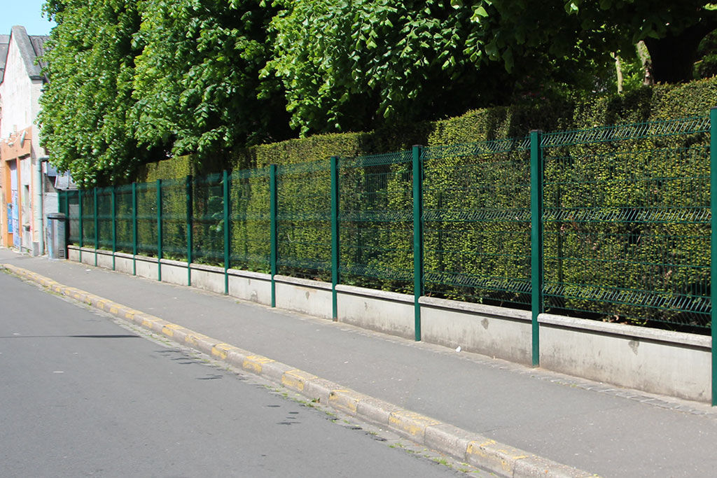 Gartenzaun - SMF Services - mit Stangen / Metall / gefärbt