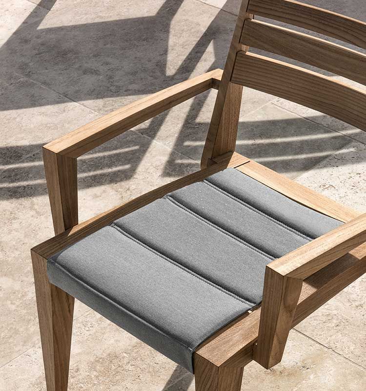 Sonnensegel Für Terrasse & Garten – Gebogene Form, 185 G/m² HDPE, UV-Schutz Bis 95%, 30,6x30,5 Cm