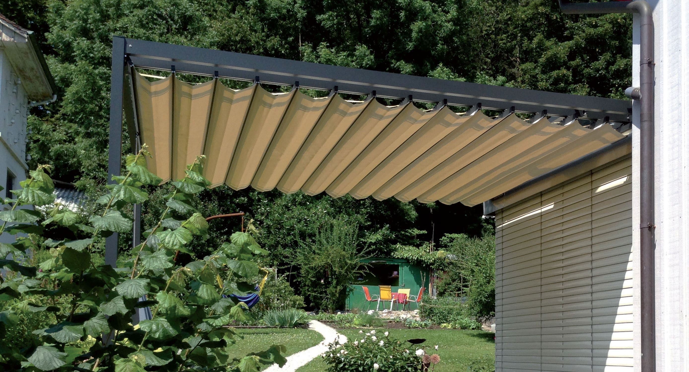 Angebaute Pergola MOOD UNOSIDER Aluminium / PVC Faltdach / nach Maß