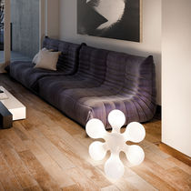 Tischlampe / Stahl / Polyethylen / originelles...