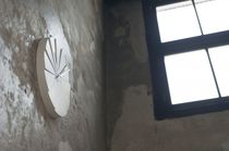 Moderne Uhr / Analog / wandmontiert / Polystyrol