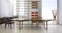 Hohe Bibliothek / modern / Holz