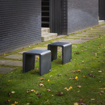 Moderner Hocker / Beton / Außenbereich /...