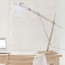Tischlampe / modern / Holz / Innenraum
