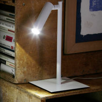 Tischlampe / modern / Nickel / LED